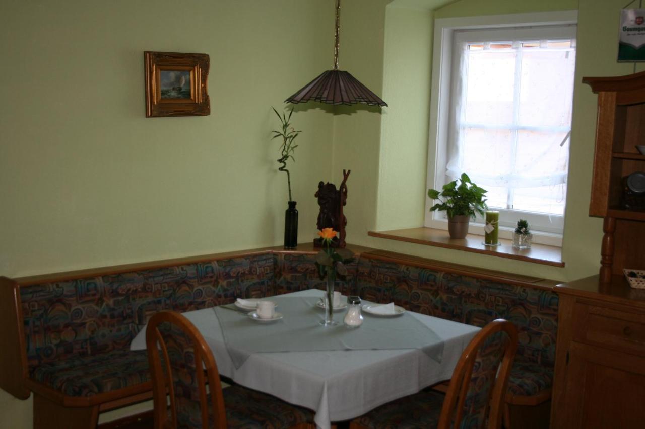 Gasthaus-Pension Schwarzer Graf Виндишгарстен Экстерьер фото